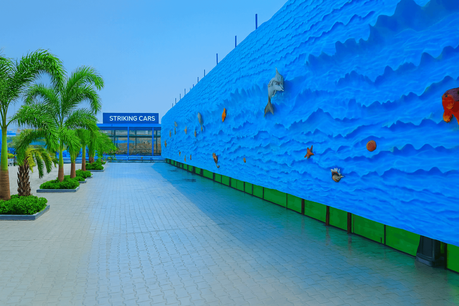 Dolphin Fun & Food interior pic-10.png